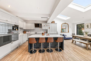 Kitchen/Dining/Family Room- click for photo gallery